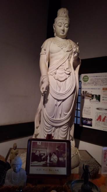 第6番 壷阪寺 南法華寺_c0236632_16454656.jpg