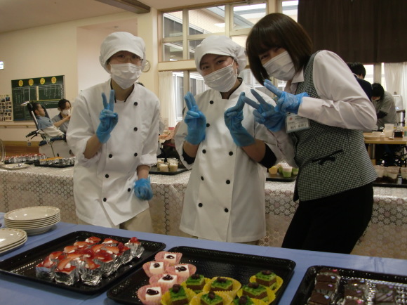 ひなまつり会 スイーツバイキング_b0234525_13021206.jpg