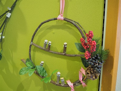 りんごの枝木の木工展*弘前市りんご公園_d0131668_14562518.jpg