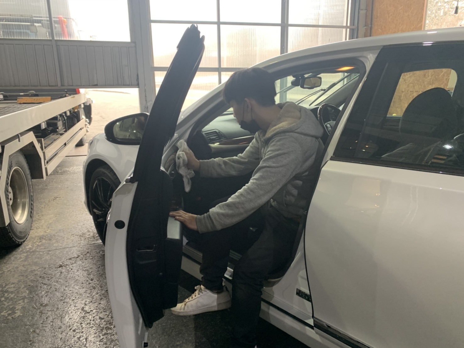 3月27日(金)TOMMYBASEブログ☆S様タントご成約!スバル限定車♪レクサス♪自社ローン全国対応!_b0127002_16273681.jpg