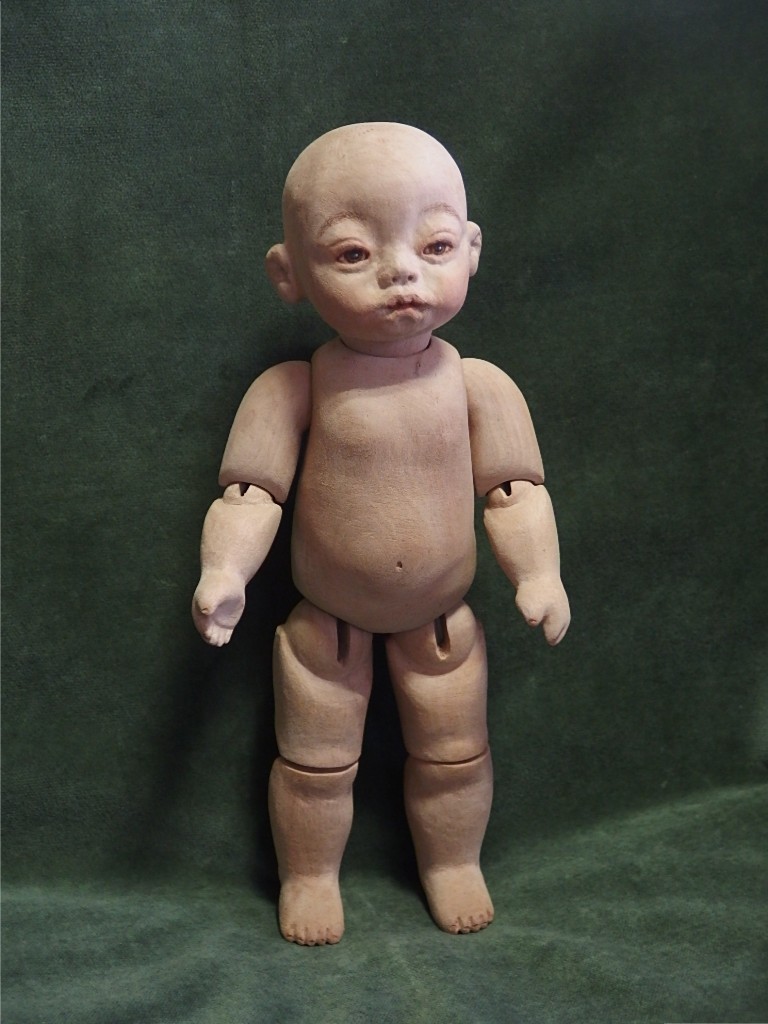 30センチの女の子全身 人形の素 制作についてのアレコレ