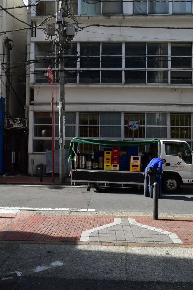横浜市中区伊勢佐木町の不二家横浜センター店(昭和モダン建築再訪)_f0142606_08523296.jpg
