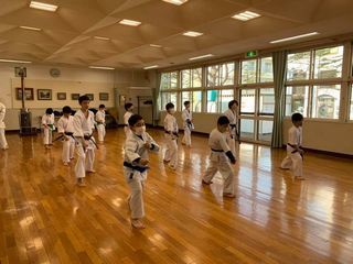 土曜日空手　宮の沢教室　八軒教室　親子空手の新しい仲間！_c0118332_21335745.jpg