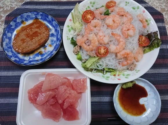 3/28 プレモル黒、北海道牛乳割、パクチー春雨サラダ、たこ焼、カルビー×西友 ポテトチップス贅沢ショコラコーヒー味_b0042308_00152204.jpg