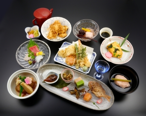 令和2年4月会席献立_f0052110_13244954.jpg