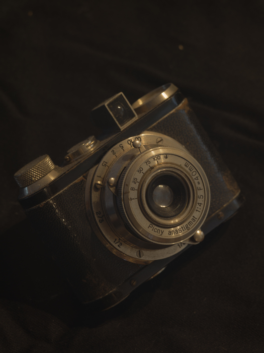 焦点工房 Nikon Fマウント~ライカLマウントアダプターwith Zeiss 1億8千万画素テスト_f0050534_14264757.jpg