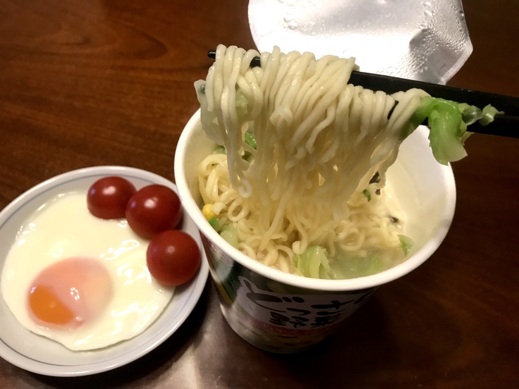 どっさり野菜ちゃんぽん(エースコック)_c0212604_1172139.jpg
