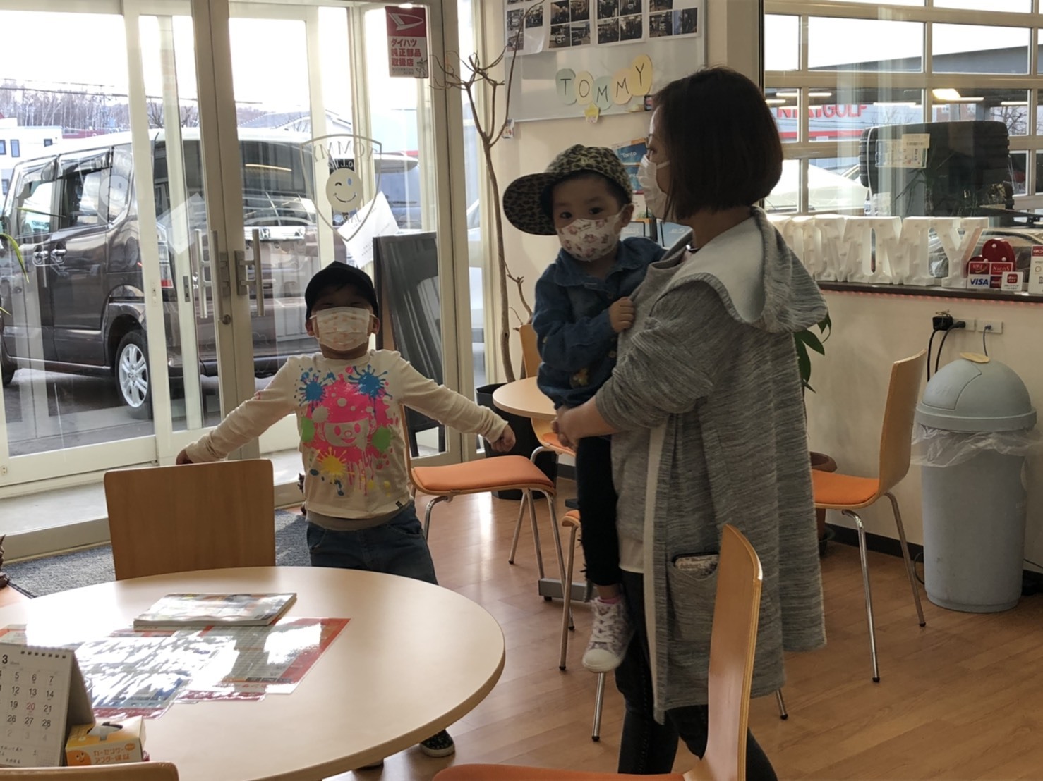 3月31日(火) 本店ブログ♪平成29年式 アウディTT Sクーペ 4WDあります☆彡_b0127002_19322785.jpg
