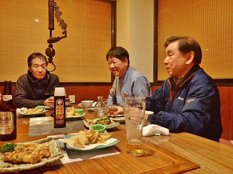 昨夜は最後の四役会議でした_c0336902_21362287.jpg