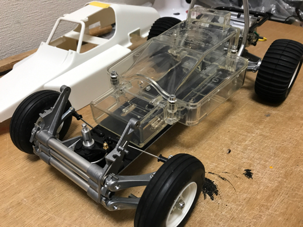 タミヤ バギーチャンプをカスタム 組み立て Black Fantom
