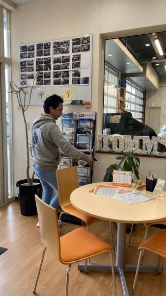 4月2日(木)本店ブログ★ トラックもあります!!! ランクル ハマー エスカレード TOMMY_b0127002_17380906.jpg