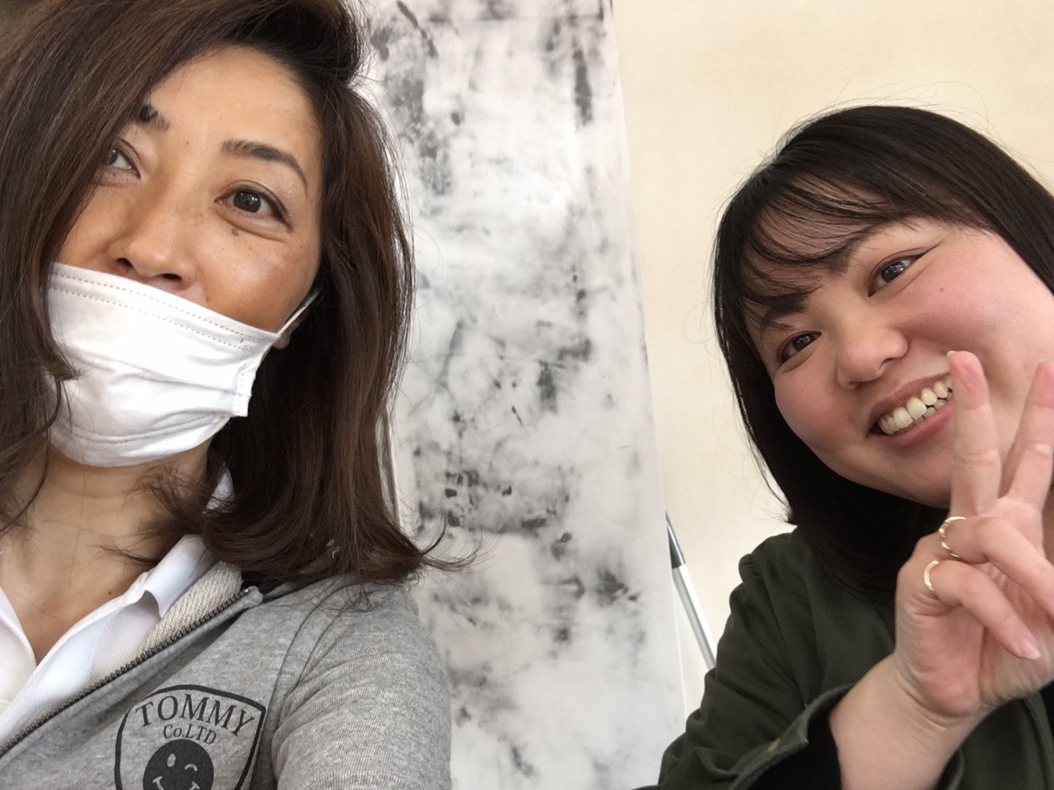 4月2日(木)本店ブログ★ トラックもあります!!! ランクル ハマー エスカレード TOMMY_b0127002_18414449.jpg