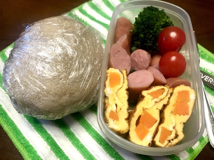 低レベルな弁当ですが。_c0212604_6311028.jpg