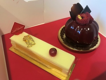 3つ星レストラン「ジョエル・ロブション」の宝石ケーキ♡☆L\'Atelier de Joël Robuchon in Landmark_f0371533_20045757.jpg