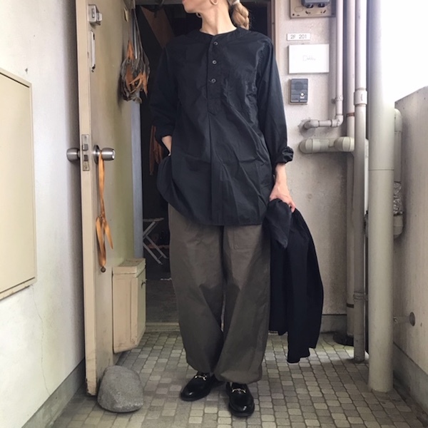 真夏の羽織り COMOLI_d0364239_18255717.jpg