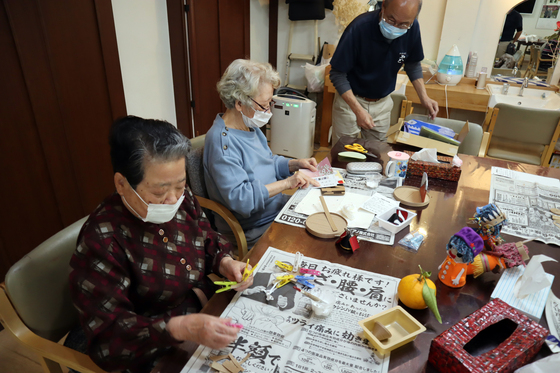 季節レク ~ 端午の節句 2020兜作り ~_e0222340_14595259.jpg