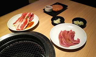 お墓参りにからの焼肉食べ放題えんらく_b0080342_11050941.jpg