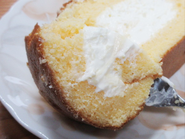【吉屋佳長】ロールケーキ_c0152767_16073690.jpg