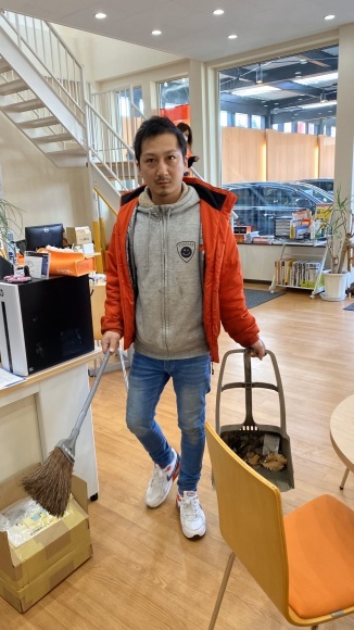 4月4日(土)本店ブログ♬ A様 ランクル納車♡ ランクル ハマー エスカレード TOMMY♡_b0127002_15341391.jpg
