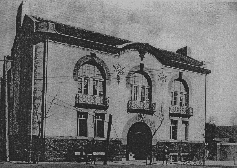 横浜市中区日本大通りの旧三井物産横浜支店(明治モダン建築再訪)_f0142606_14004668.jpg