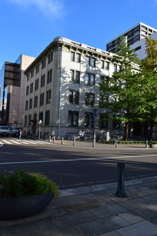 横浜市中区日本大通りの旧三井物産横浜支店(明治モダン建築再訪)_f0142606_14151435.jpg