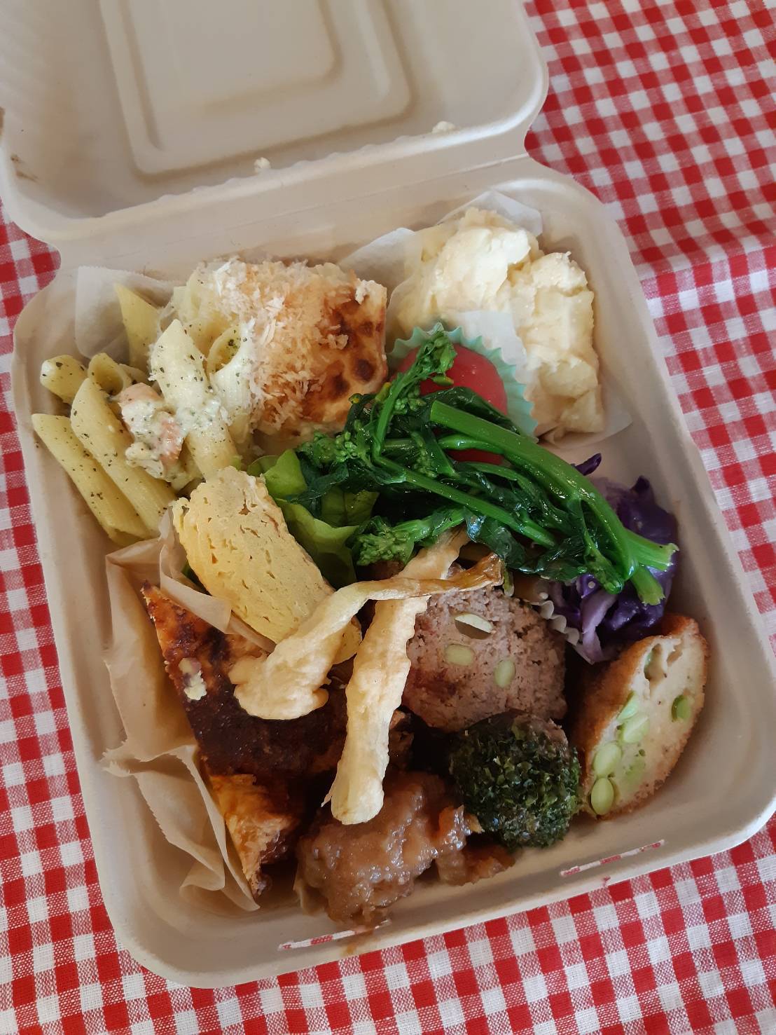 ハウココさんでのお花見弁当2020年御礼_a0117358_21061889.jpg