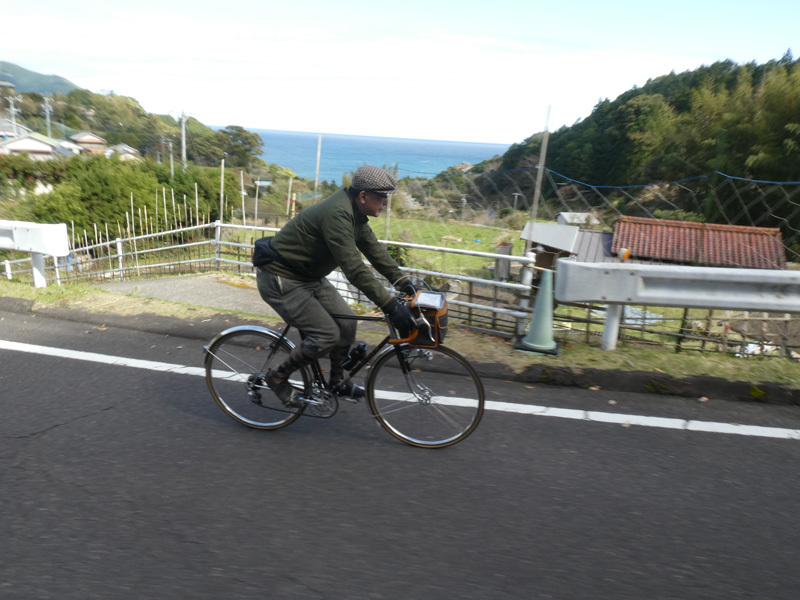 尾鷲〜熊野市間のリアス式海岸を行く_d0383596_23115596.jpg