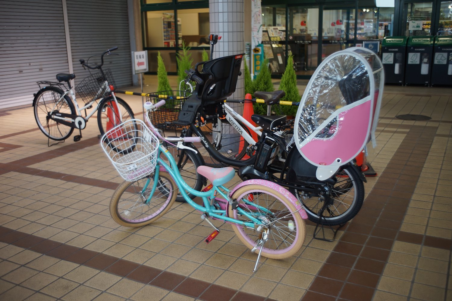ヘキサノン 35mm F2.8 で 近所を撮りました_b0069128_10143334.jpg
