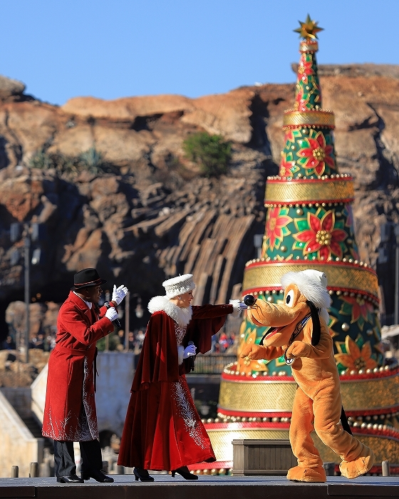 【東京ディズニーシー】- イッツ・クリスマスタイム -_f0348831_13463297.jpg