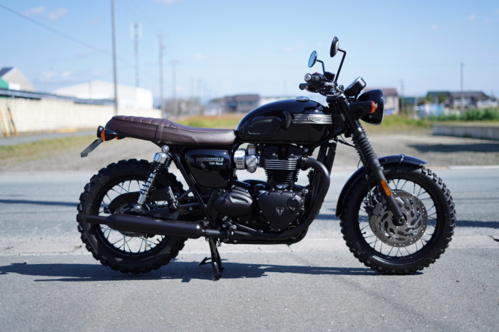 2019 Triumph Bonneville T120 Black_f0186648_10423996.jpg