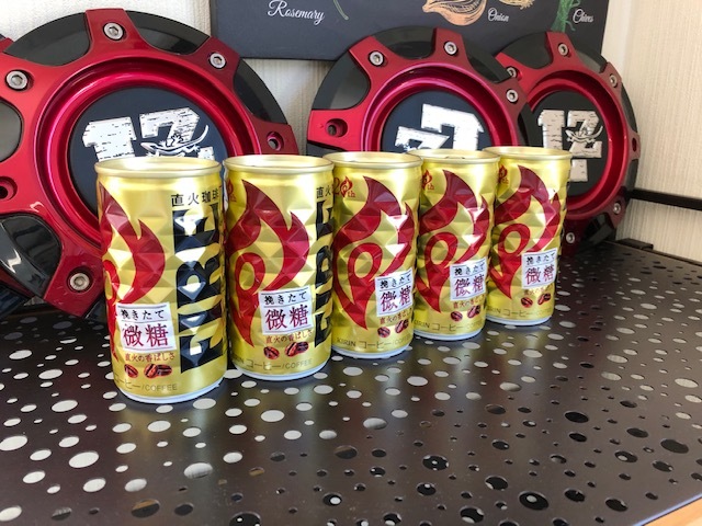 ★タイヤ交換ラッシュ!安全第一で作業しておりますッ(^_^)v★(白石店)_c0161601_19181994.jpg