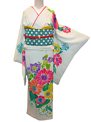 洋花柄の着物で着こなしキュート☆入学式のお母様_b0098077_17153912.jpg