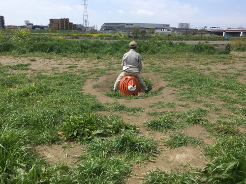 【号外】むちゃくちゃ座られる獅子太郎_f0203027_12410541.jpg
