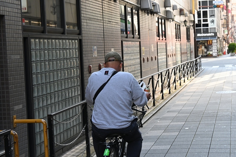 金ピカ_e0374932_06190246.jpg