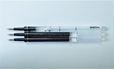 三菱 Uni Ball One ユニボールワン と替芯の話 無罫フォント 三菱 Uni Ball One ユニボールワン と替芯の話 無罫フォント