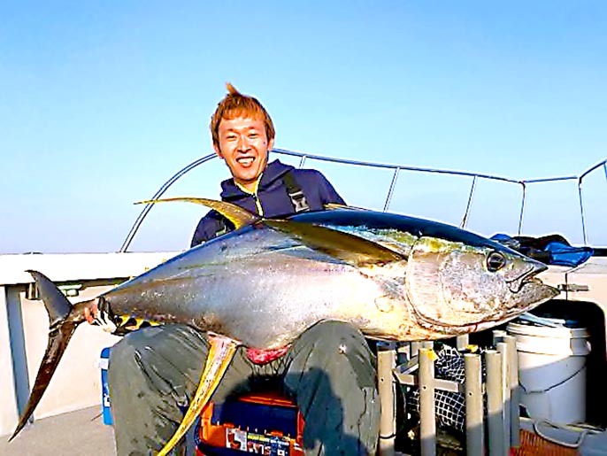 志摩沖から遠州灘キハダボコボコ_f0009039_13163095.jpg