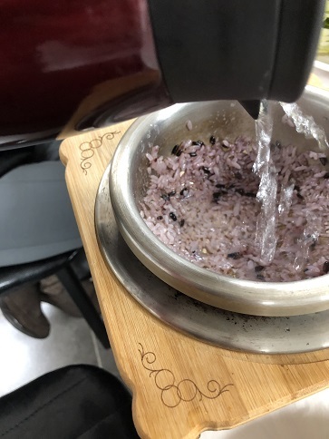 2月の韓国・・・記憶旅⑪ パワースポットで昼食_b0060363_11234569.jpeg