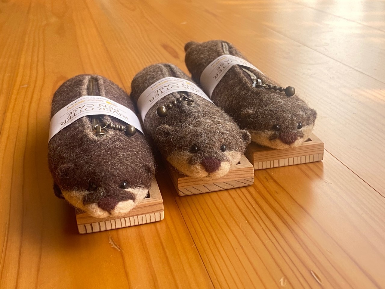 関西つうしん【がしがしもぐもぐ展】woolmoonさん作品と通販は6月30日まで受付_d0322493_23404443.jpg