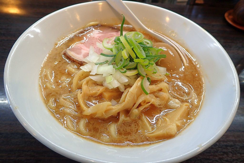 高林「浜田山」で味玉魚豚＋替え玉_e0220163_16010410.jpg