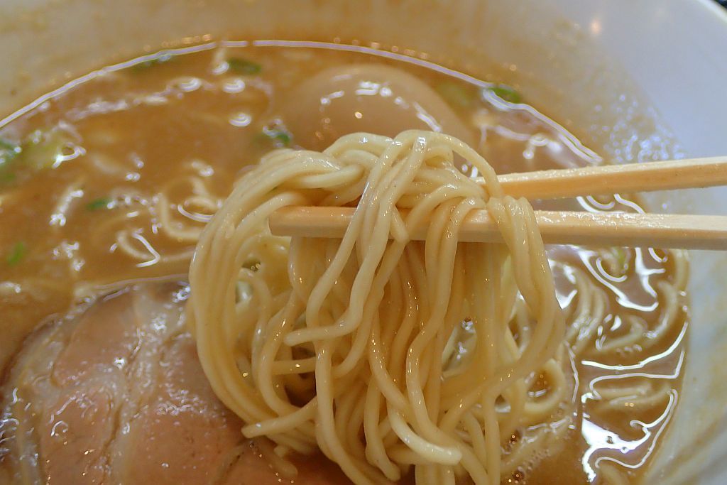 高林「浜田山」で味玉魚豚+替え玉_e0220163_16011393.jpg