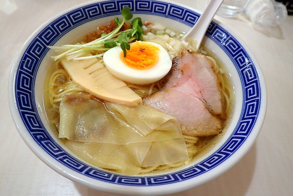 磐田「支那そば こてつ」で限定塩ラーメン_e0220163_16192375.jpg