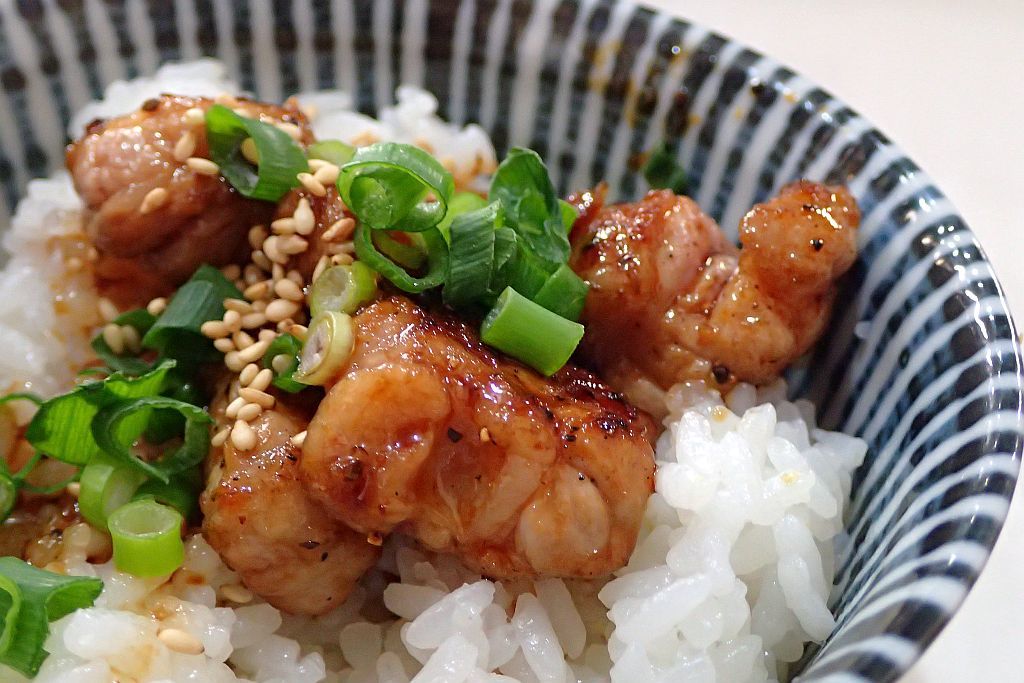 磐田「支那そば こてつ」で限定塩ラーメン_e0220163_16193075.jpg