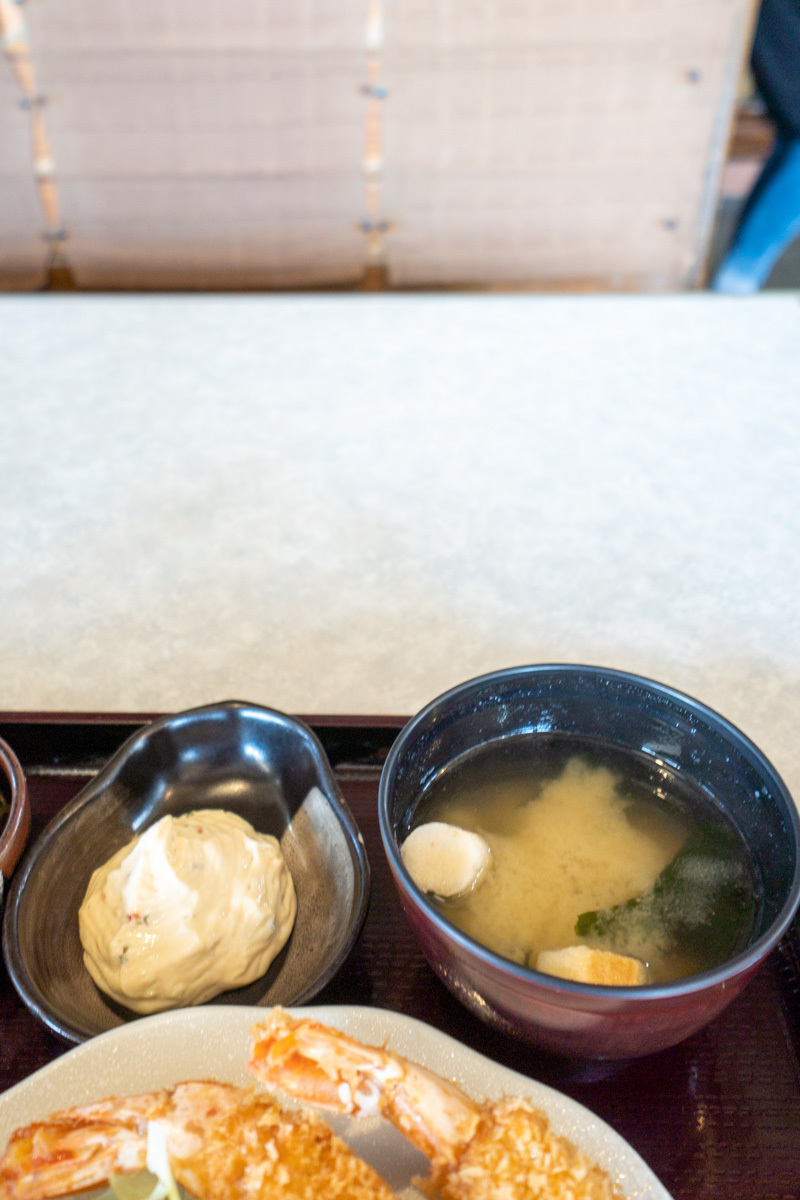  お食事処 大周で、大きいエビフライ定食_a0077663_15473094.jpg