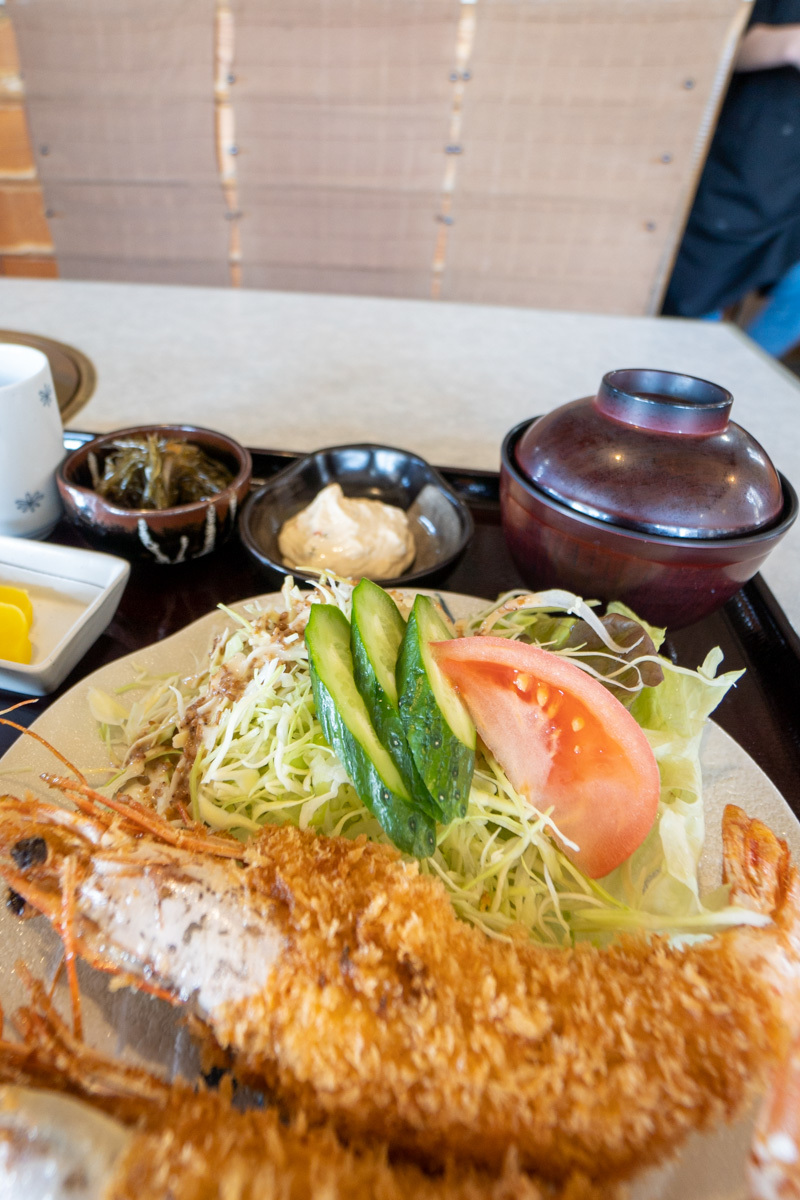  お食事処 大周で、大きいエビフライ定食_a0077663_15475840.jpg