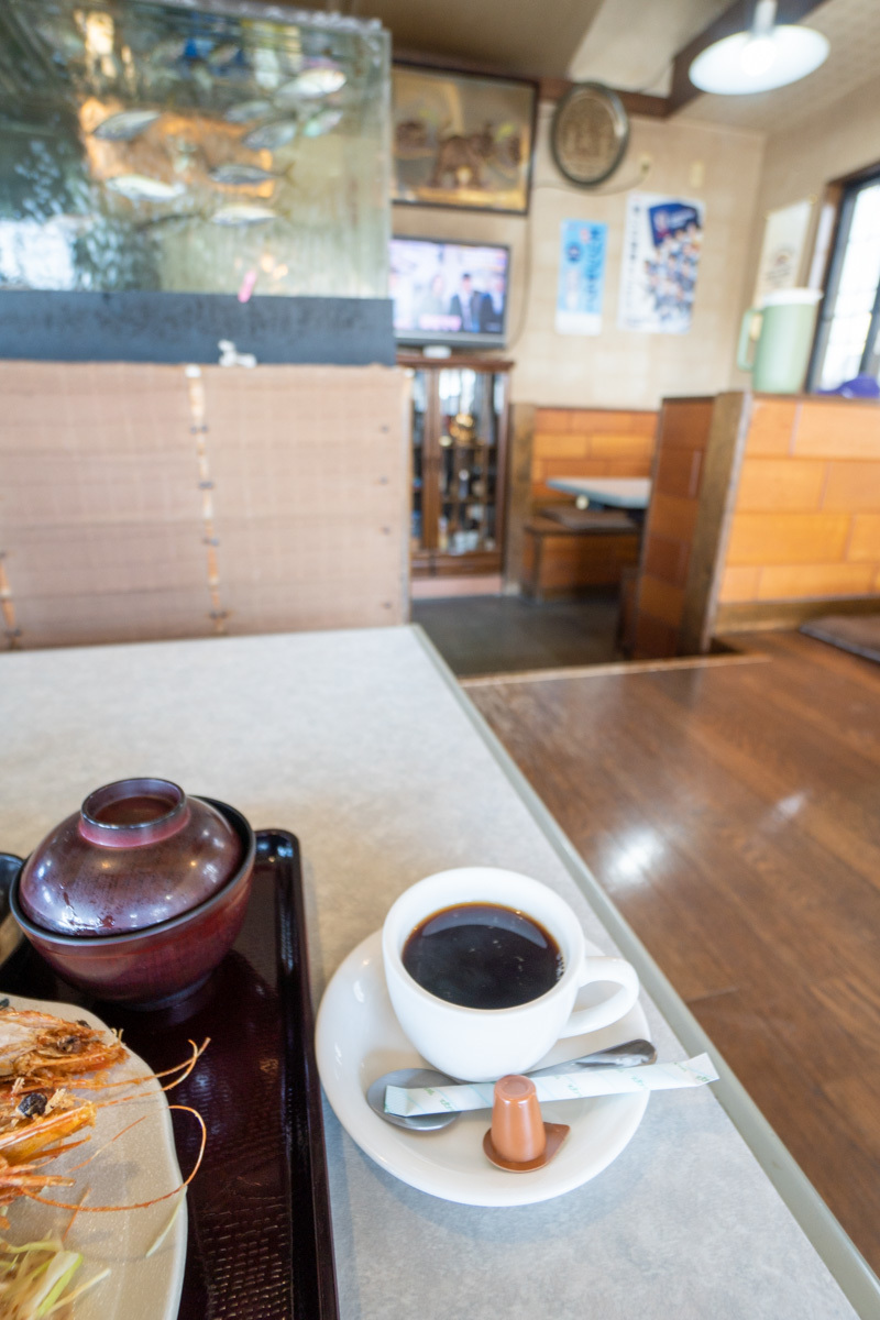  お食事処 大周で、大きいエビフライ定食_a0077663_15481482.jpg