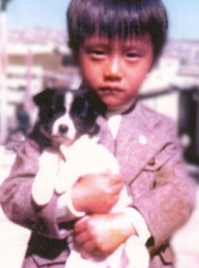 俳優イ ビョンホン 幼少期写真公開 に反響続々 可愛い すでにオーラが 学校が休みということは 4 11 土 あばばいな 俳優イ ビョンホン 幼少期写真公開 に反響続々 可愛い すでにオーラが 学校が休みということは 4 11 土 あばばいな