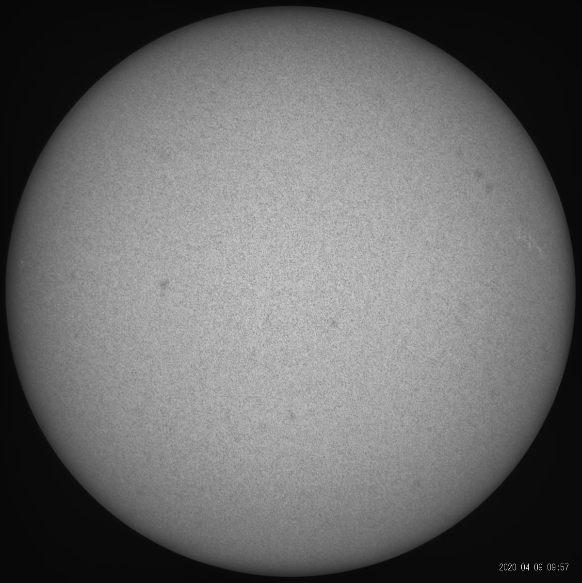 4月9日の太陽_e0174091_11242716.jpg