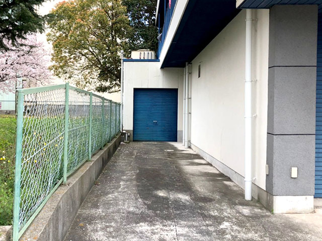 兵庫県 加古川市平岡町 JR土山駅から徒歩19分 駐車場2台分 事務所・倉庫にも 1階テナント_a0129705_04243225.jpg