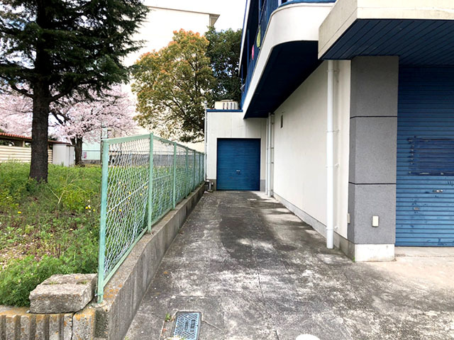 兵庫県 加古川市平岡町 JR土山駅から徒歩19分 駐車場2台分 事務所・倉庫にも 1階テナント_a0129705_04243260.jpg