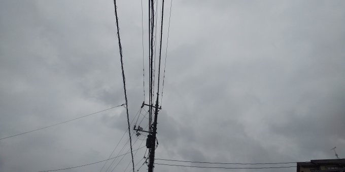 明日にかけ、低気圧で大荒れへ_e0094315_08124559.jpg